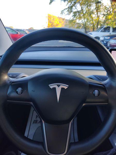 2022 Tesla Model 3 Rear-Wheel Drive