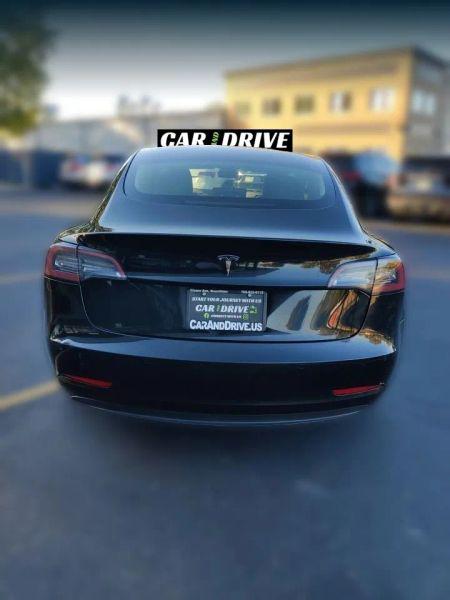 2022 Tesla Model 3 Rear-Wheel Drive