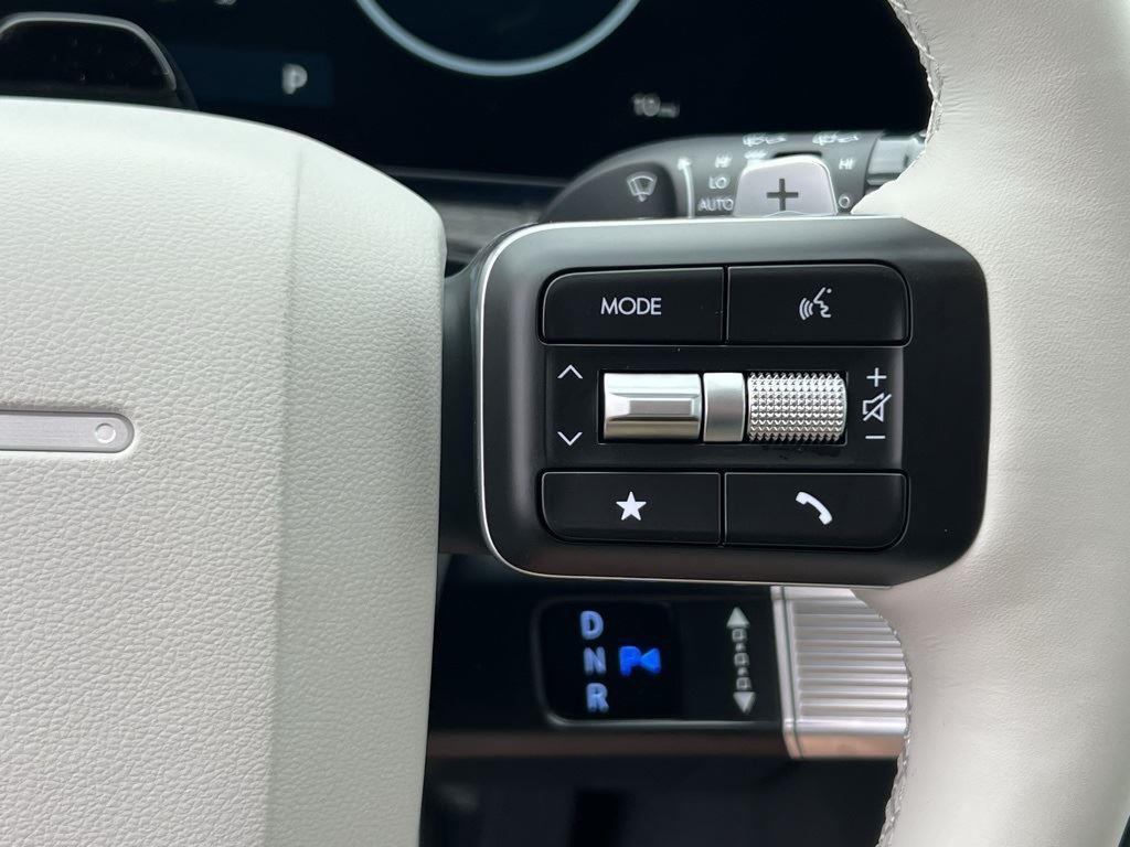 2026 Hyundai Santa Fe Limited - Photo 15
