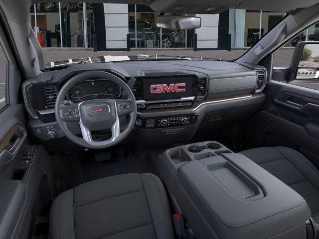2026 GMC Sierra 2500HD Crew Cab, Standard Bed, SLE, 4WD