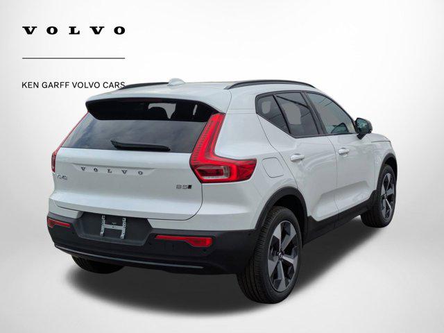 2026 Volvo XC40 Plus, B5 AWD Gas (mild hybrid), Dark