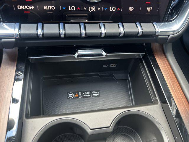 2026 GMC Yukon XL 4WD Denali