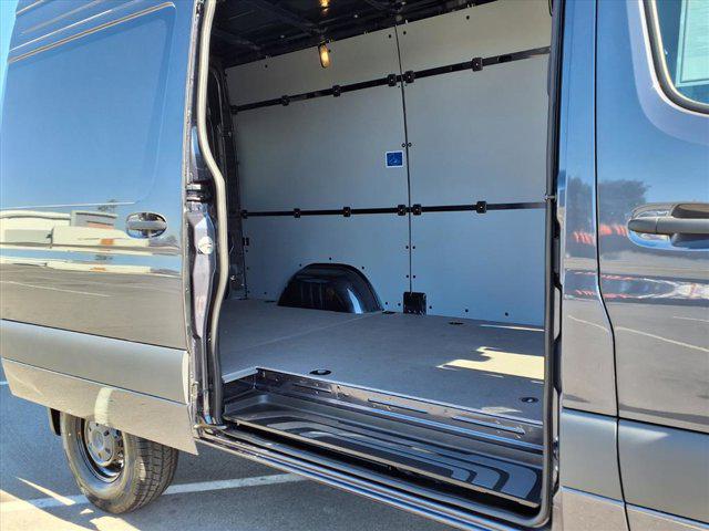 2026 Mercedes-Benz Sprinter Cargo Van 2500 Standard Roof I4 Diesel HO 144" AWD