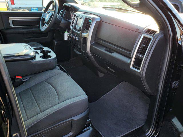 2024 Ram 1500 Classic Warlock Crew Cab 4x2 5'7" Box