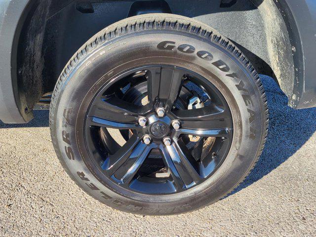2024 Ram 1500 Classic Warlock Crew Cab 4x2 5'7" Box