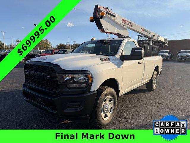2023 RAM 3500 Tradesman Regular Cab 4x4 8 Box