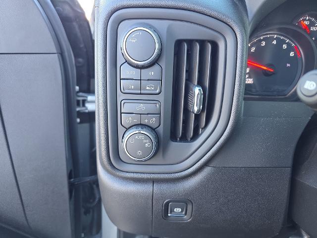 2026 Chevrolet Silverado 1500 4WD Crew Cab Short Bed Custom
