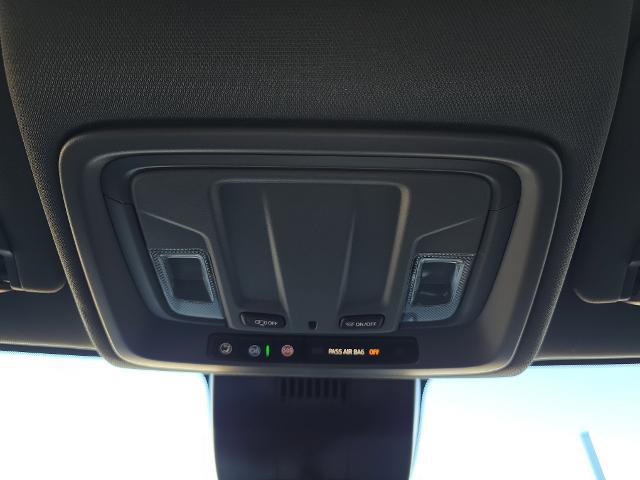 2026 Chevrolet Silverado 1500 4WD Crew Cab Short Bed Custom