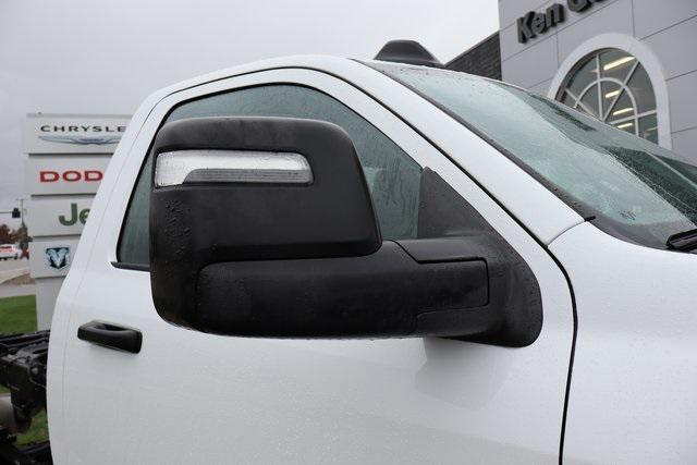 2025 RAM 3500 Tradesman Regular Cab 4x4 8 Box 2025 RAM 3500 Tradesman Regular Cab 4x4 8 Box