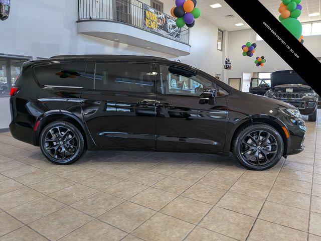 2026 Chrysler Pacifica PACIFICA LIMITED AWD