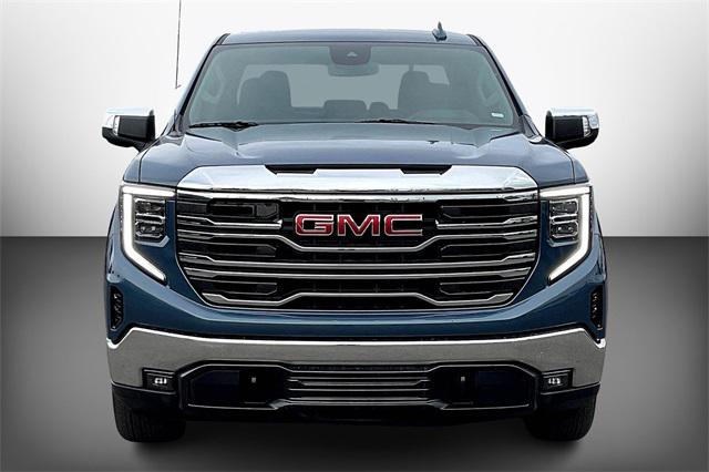 2024 GMC Sierra 1500 4WD Crew Cab Short Box SLT