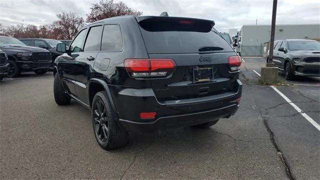 2019 Jeep Grand Cherokee Altitude 4x4 2019 Jeep Grand Cherokee Altitude 4x4