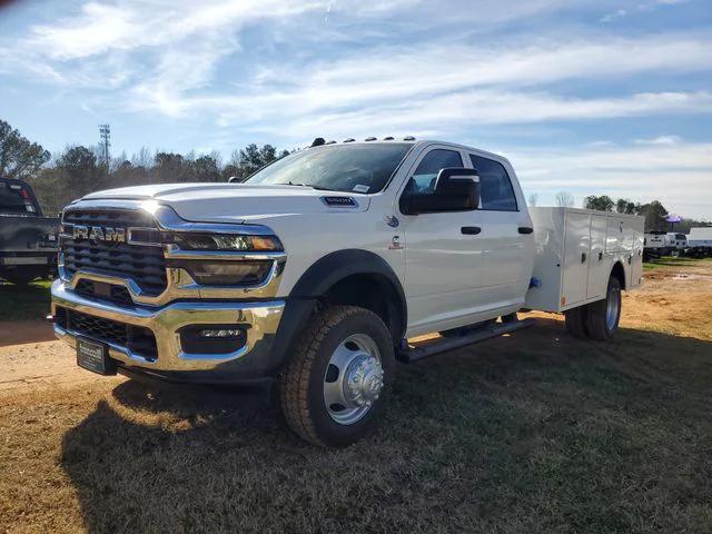 2026 RAM Ram 5500 Chassis Cab RAM 5500 TRADESMAN CHASSIS CREW CAB 4X4 84 CA