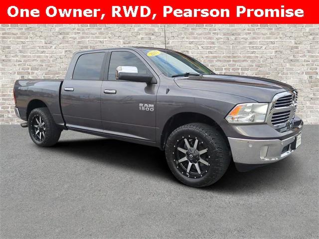 2017 RAM 1500 Lone Star Crew Cab 4x2 57 Box 2017 RAM 1500 Lone Star Crew Cab 4x2 57 Box
