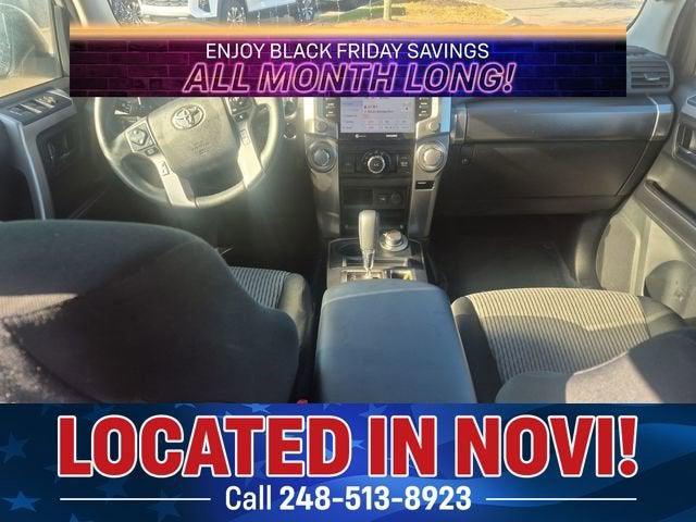 2022 Toyota 4Runner SR5 2022 Toyota 4Runner SR5