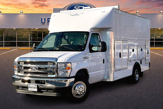 2026 Ford E-450 Cutaway Unknown