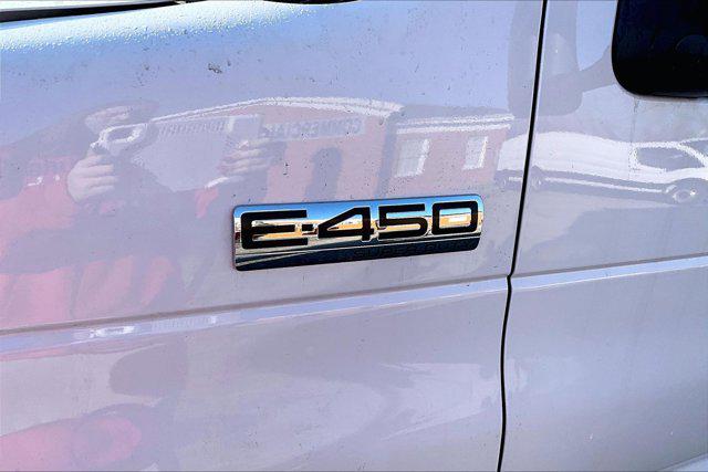 2026 Ford E-450 Cutaway Unknown