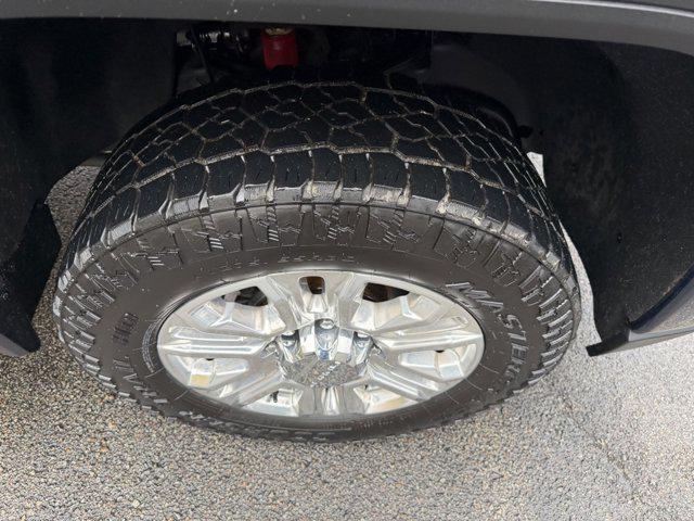 2022 GMC Sierra 2500HD 4WD Crew Cab Standard Bed AT4