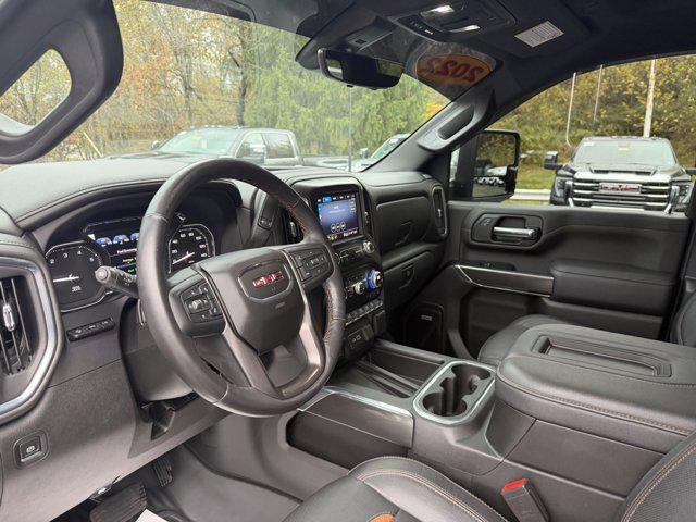 2022 GMC Sierra 2500HD 4WD Crew Cab Standard Bed AT4