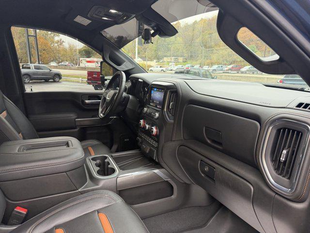 2022 GMC Sierra 2500HD 4WD Crew Cab Standard Bed AT4