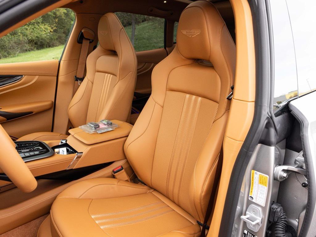 2026 Aston Martin DBX DBX707 photo 3