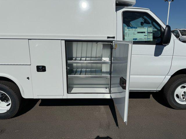 2026 Ford E-350 Cutaway 2026 FORD E-350 CUTAWAY CHASSIS 2DR 138 WB HD