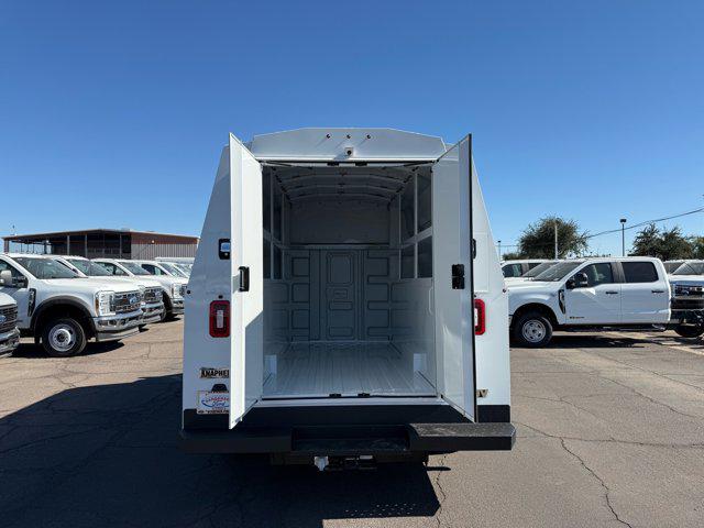 2026 Ford E-350 Cutaway 2026 FORD E-350 CUTAWAY CHASSIS 2DR 138 WB HD
