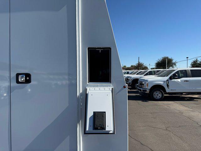 2026 Ford E-350 Cutaway 2026 FORD E-350 CUTAWAY CHASSIS 2DR 138 WB HD