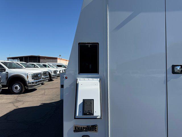 2026 Ford E-350 Cutaway 2026 FORD E-350 CUTAWAY CHASSIS 2DR 138 WB HD