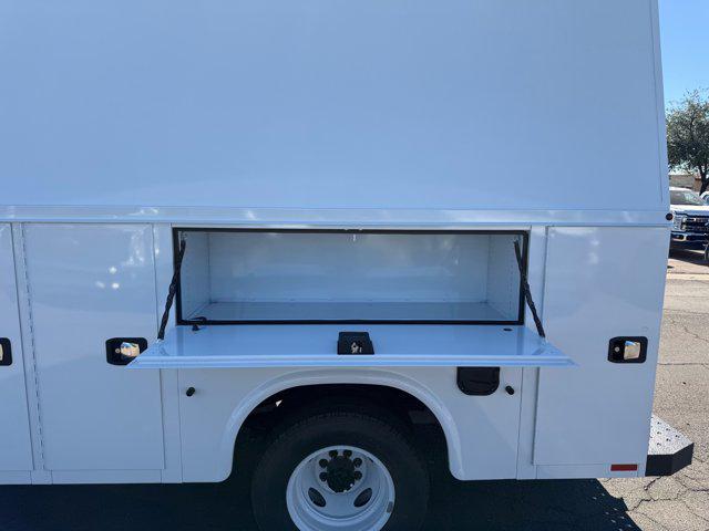 2026 Ford E-350 Cutaway 2026 FORD E-350 CUTAWAY CHASSIS 2DR 138 WB HD