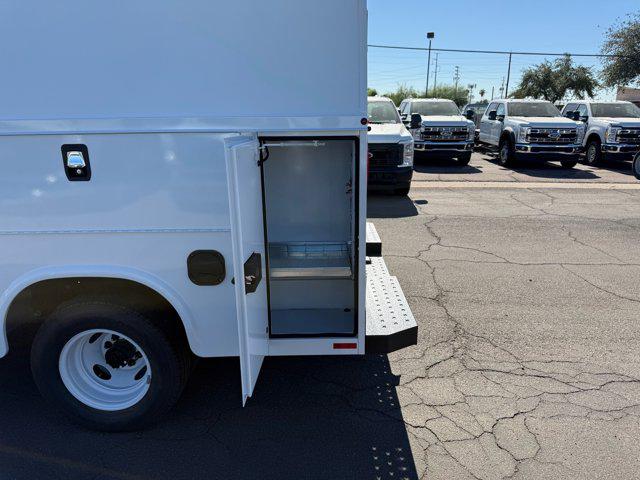 2026 Ford E-350 Cutaway 2026 FORD E-350 CUTAWAY CHASSIS 2DR 138 WB HD