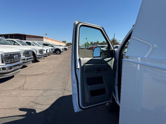 2026 Ford E-350 Cutaway 2026 FORD E-350 CUTAWAY CHASSIS 2DR 138 WB HD