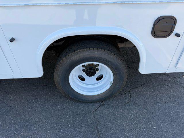 2026 Ford E-350 Cutaway 2026 FORD E-350 CUTAWAY CHASSIS 2DR 138 WB HD