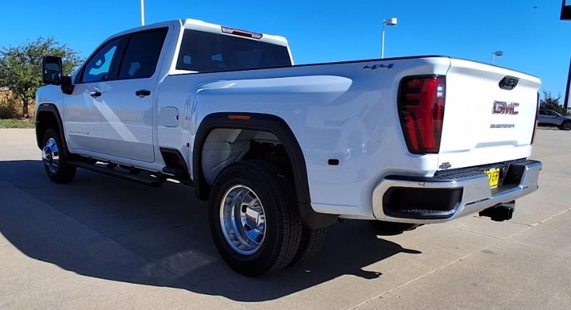 2026 GMC Sierra 3500HD Pro