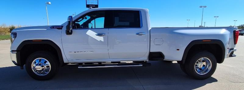 2026 GMC Sierra 3500HD SLT