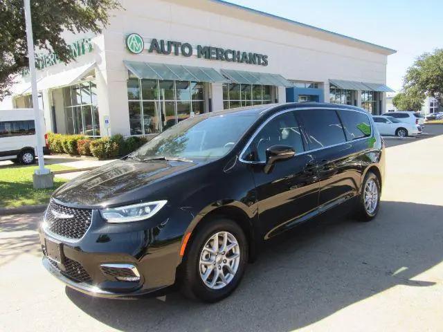 2025 Chrysler Pacifica Select for sale in Plano, TX