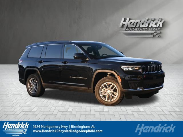 2025 Jeep Grand Cherokee L Laredo's photo
