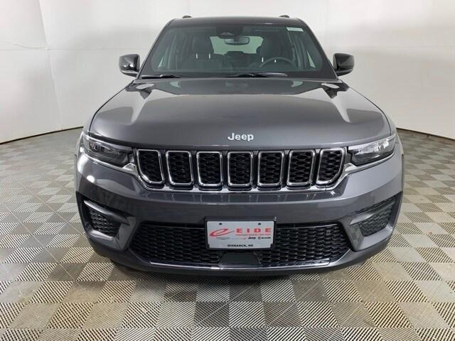 2025 Jeep Grand Cherokee GRAND CHEROKEE LAREDO 4X4