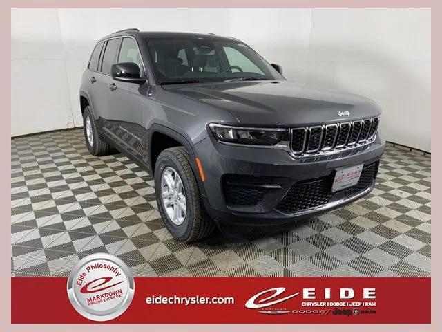 2025 Jeep Grand Cherokee GRAND CHEROKEE LAREDO 4X4