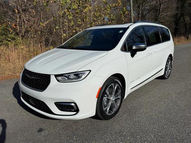 2026 Chrysler Pacifica PACIFICA PINNACLE