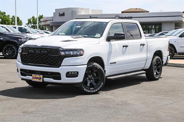 2026 RAM Ram 1500 RAM 1500 EXPRESS CREW CAB 4X4 57 BOX