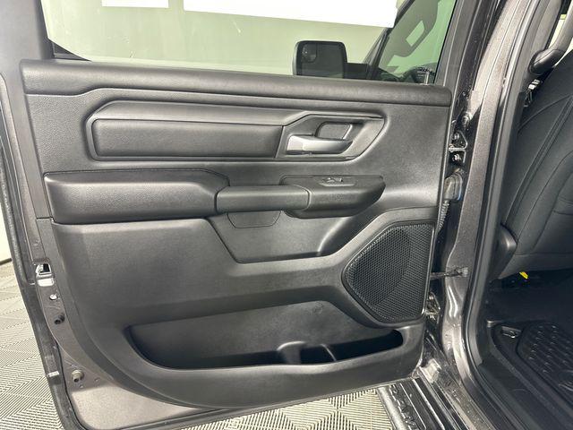 2026 Ram 1500 Express Crew Cab 4x4 5'7" Box
