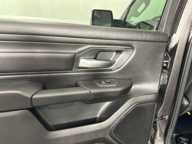 2026 Ram 1500 Express Crew Cab 4x4 5'7" Box