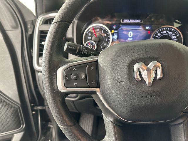 2026 Ram 1500 Express Crew Cab 4x4 5'7" Box