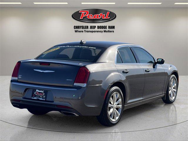 2015 Chrysler 300 Limited 2015 Chrysler 300 Limited