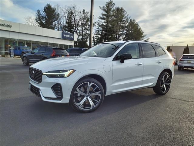 2025 Volvo XC60 Plug-In Hybrid T8 Ultra 2025 Volvo XC60 Plug-In Hybrid T8 Ultra