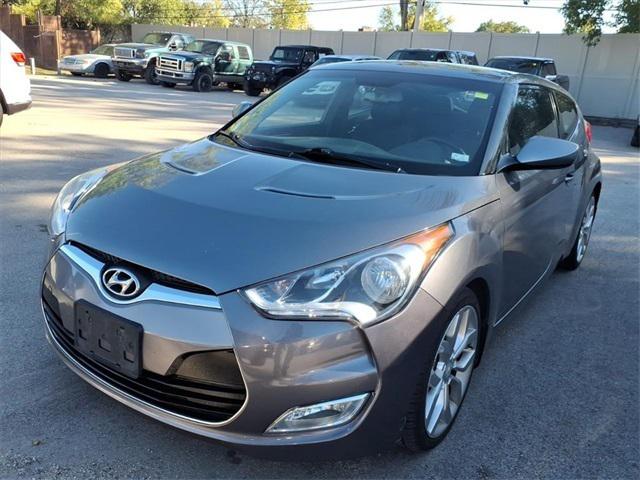2013 Hyundai Veloster Base w/Black