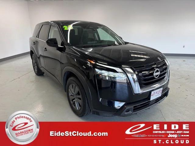 2024 Nissan Pathfinder S 4WD 2024 Nissan Pathfinder S 4WD