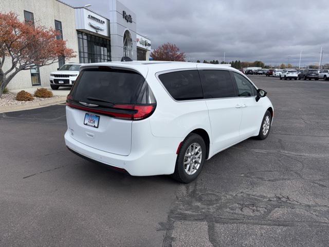 2025 Chrysler Pacifica Select 2025 Chrysler Pacifica Select