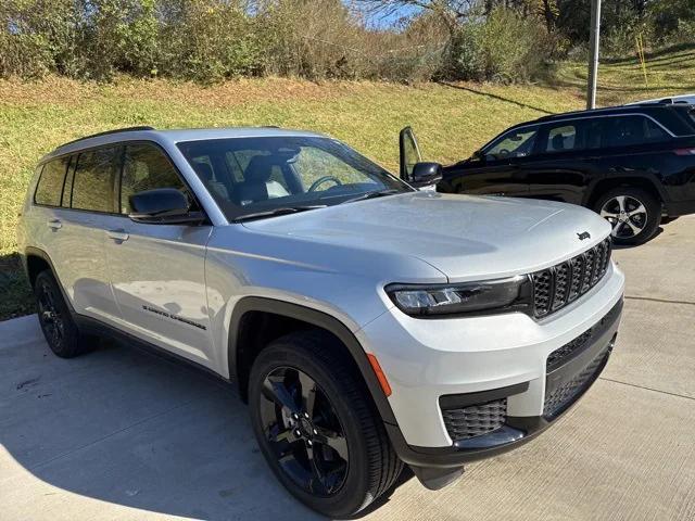 2024 Jeep Grand Cherokee L Altitude X 4x4
